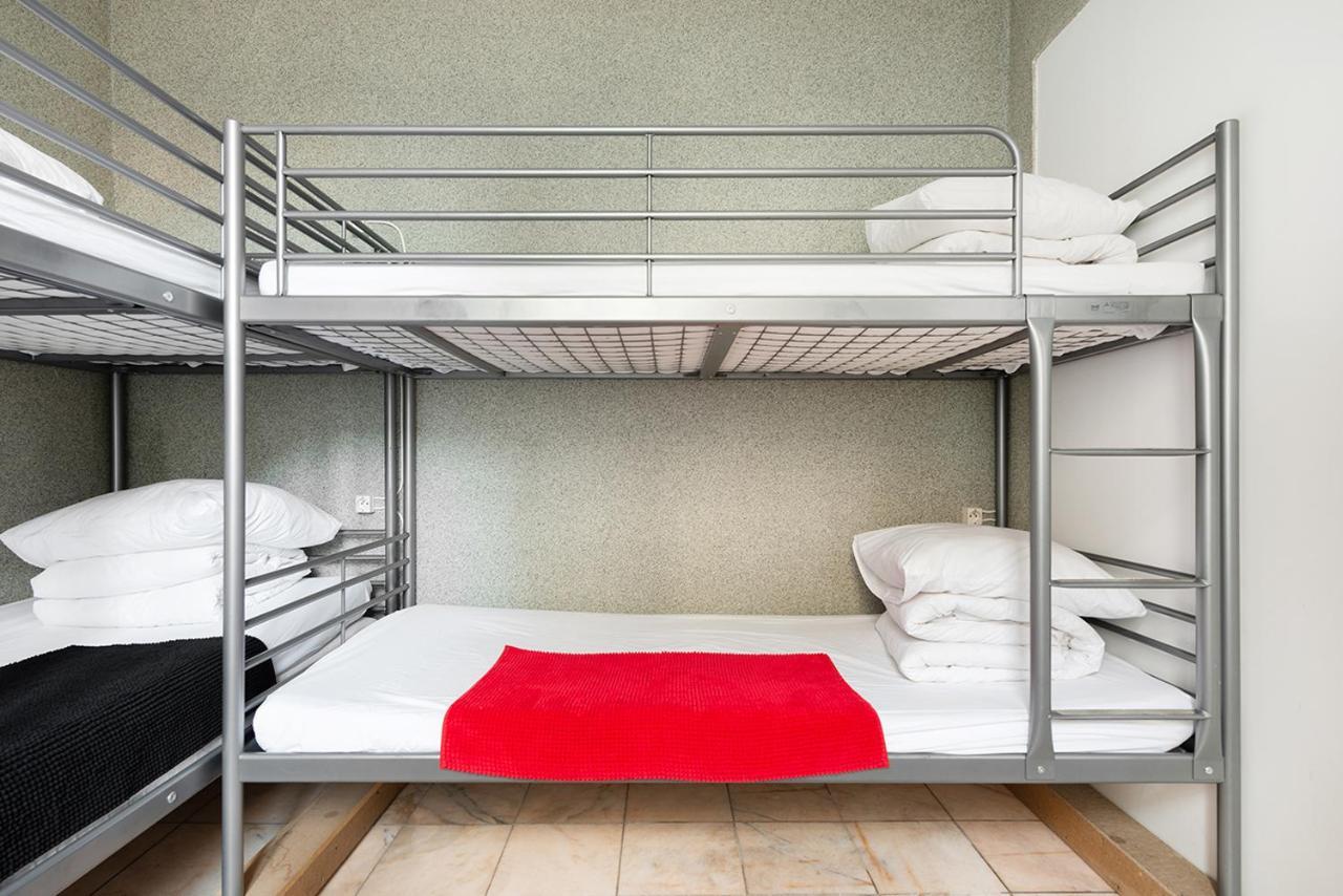 Cameleon Paris Guesthouse Pantin Esterno foto